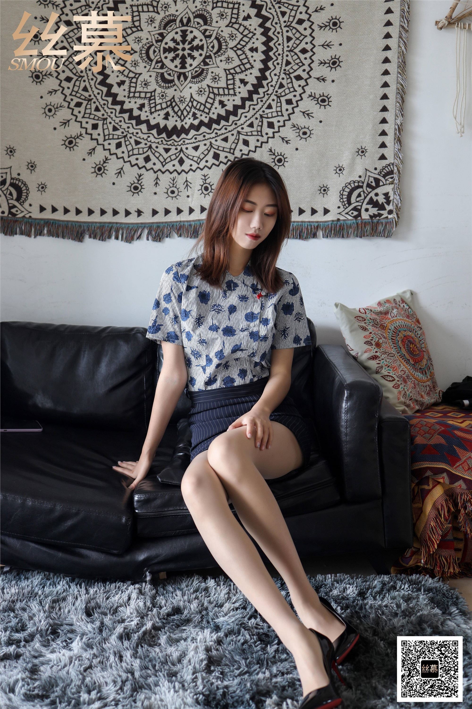 丝慕写真 SM415 天天一元 模特：米朵《空姐的超薄款制服袜》